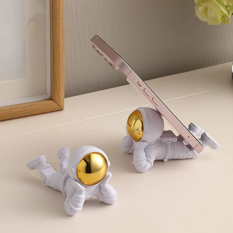 Desktop Astronaut Ornaments, Spaceman Ornaments, Desktop Phone Holder, Home Decoration, Astronaut Statue, Office Decoration