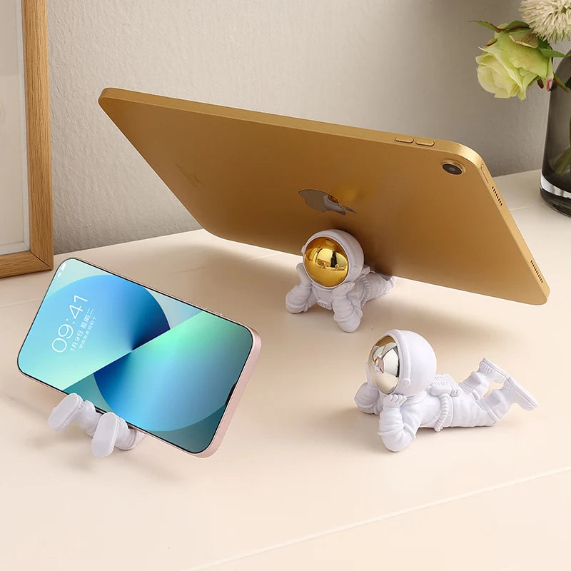 Desktop Astronaut Ornaments, Spaceman Ornaments, Desktop Phone Holder, Home Decoration, Astronaut Statue, Office Decoration